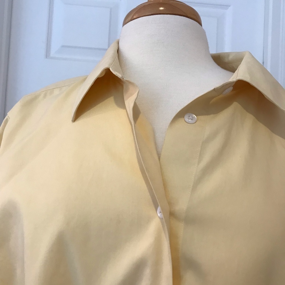 Button up - Picture 3 of 6